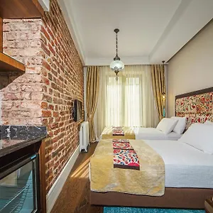 Azade Hotel
