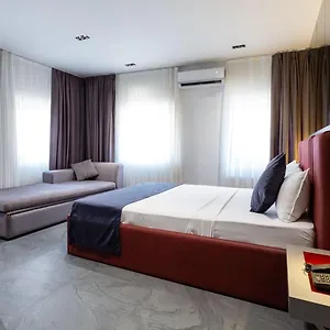 Pera Aparthotel